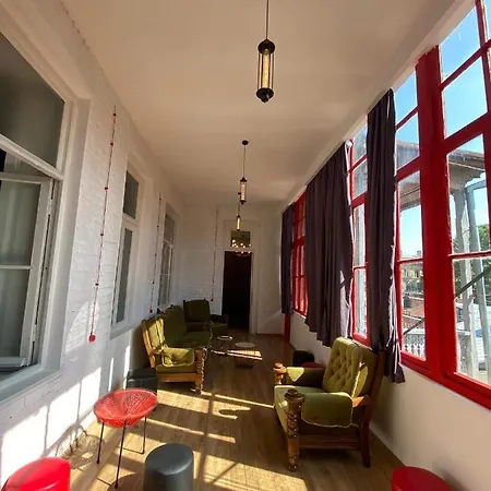 Red Door Apartment Tbilisi Exterior photo