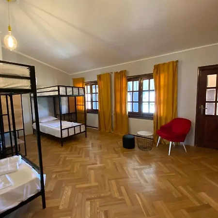 Red Door Apartment Tbilisi Exterior photo