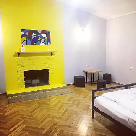 Red Door Apartment Tbilisi Exterior photo